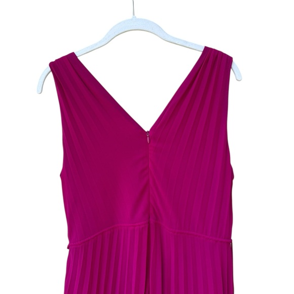 Taylor  Chiffon Pleated Color Block Sleeveless Midi Dress Size 12p - Picture 5 of 6